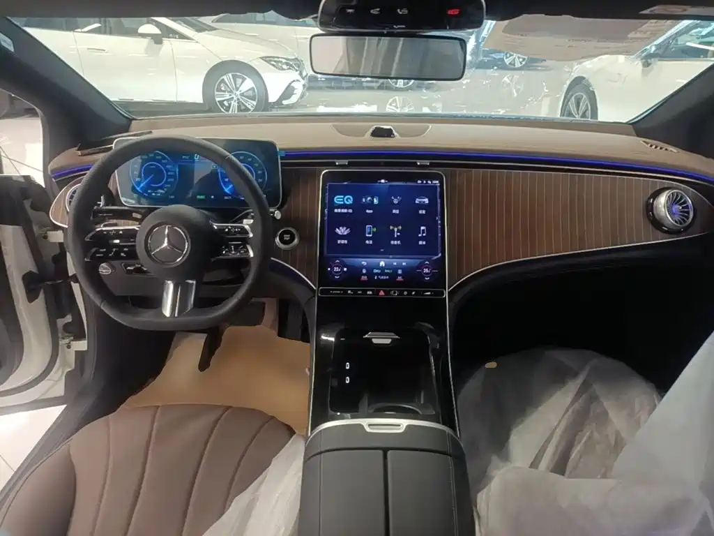 Mercedes-Benz EQE — миниатюра 14