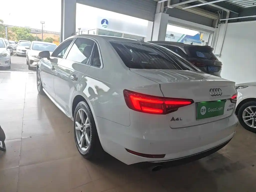 Audi A4L — миниатюра 5