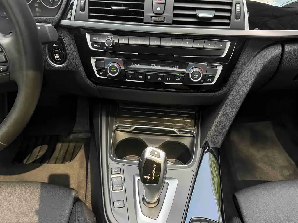 BMW 3 Series — миниатюра 14