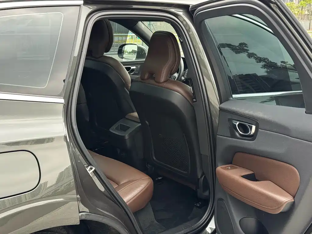 Volvo XC60 — миниатюра 12