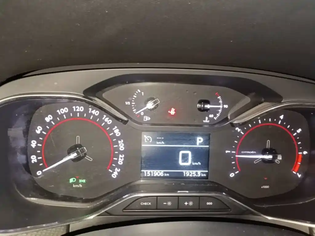 Citroen C6 — миниатюра 8