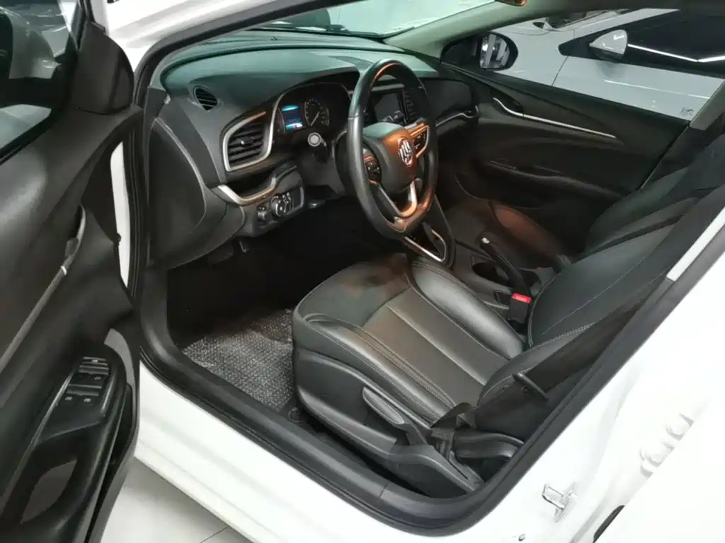 Buick Excelle — миниатюра 15