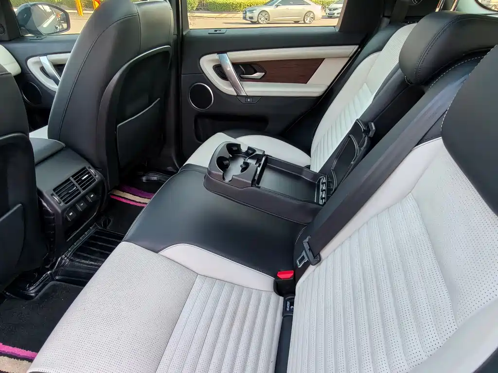 Land Rover Discovery Sport — миниатюра 19