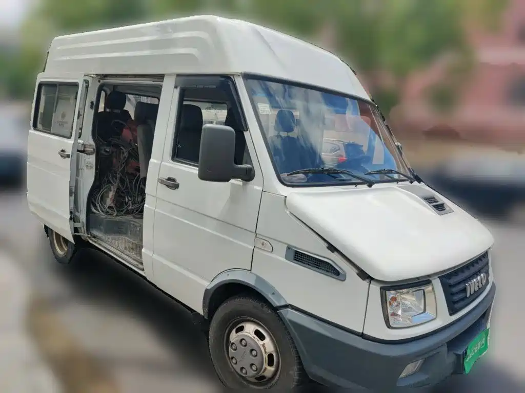 IVECO Daily — миниатюра 24
