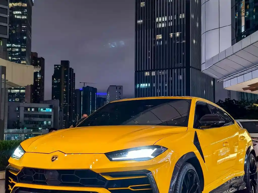 Lamborghini Urus 2023