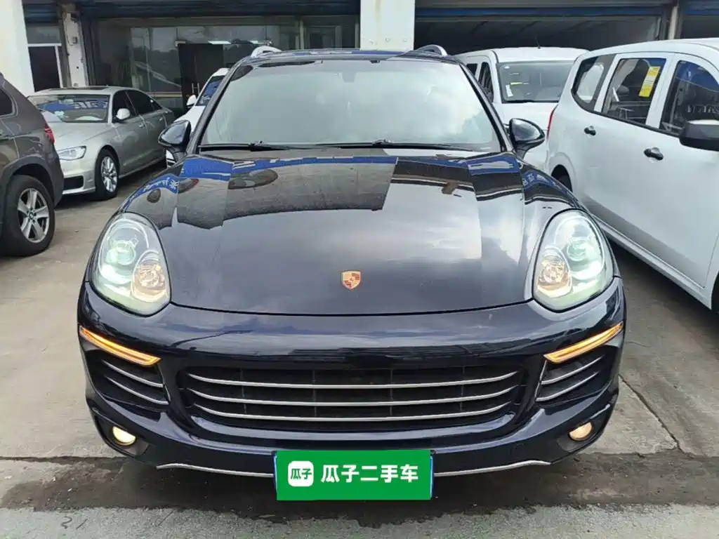 Porsche Cayenne — миниатюра 3