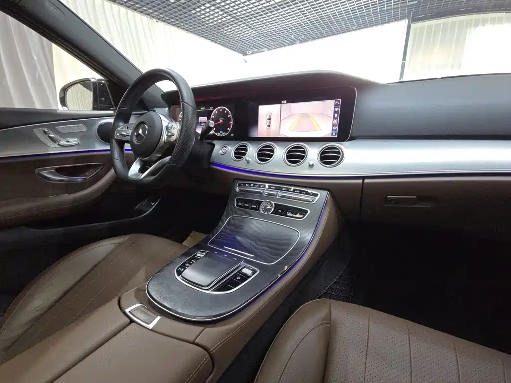 Mercedes-Benz E-Class (Import) — миниатюра 10