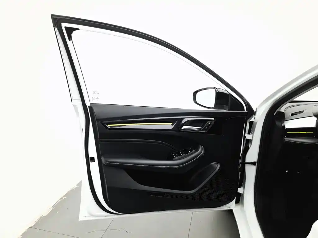 Roewe i5 — миниатюра 8