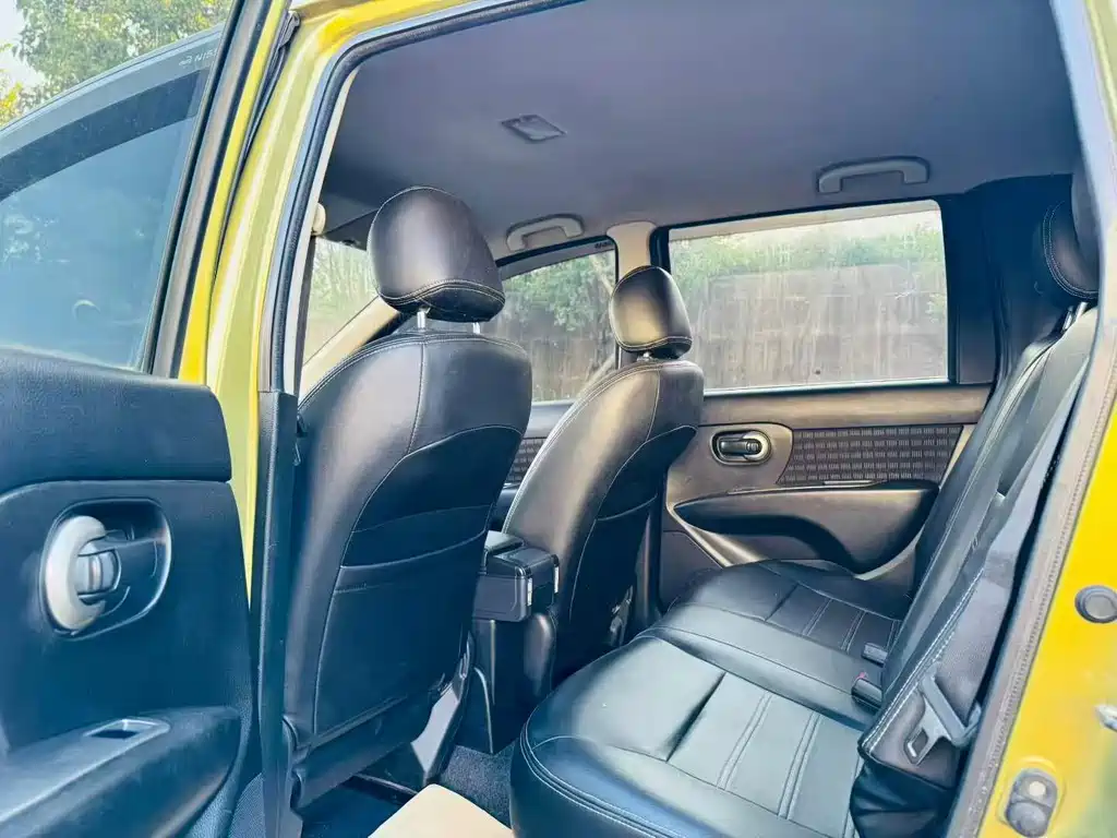 Nissan Livina — миниатюра 6