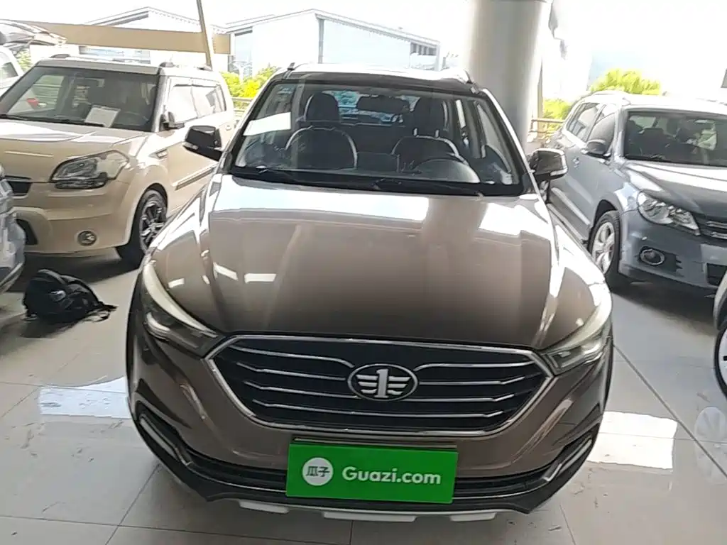 Bestune X40 — миниатюра 3