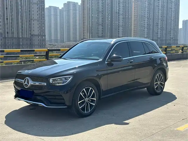 MERCEDES-BENZ GLC