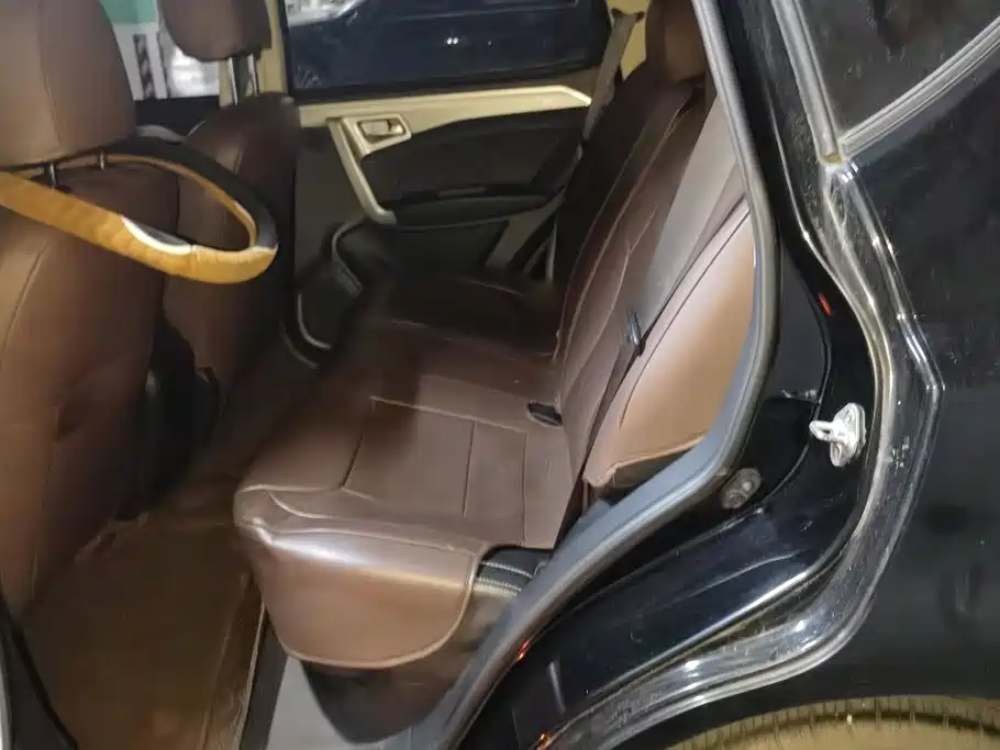 Geely Vision X6 — миниатюра 11