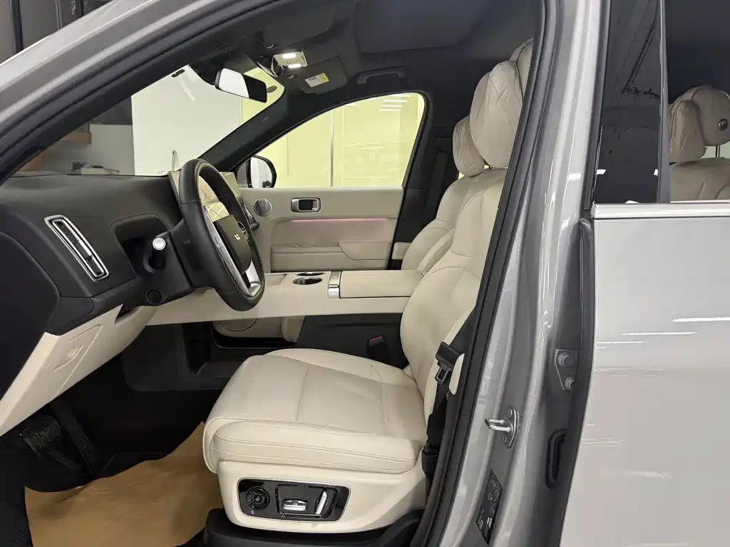 Li Auto Li L8 — миниатюра 11