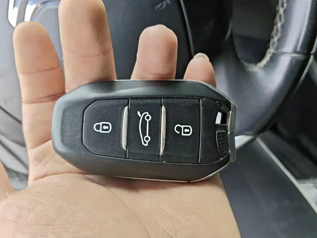 Citroen C4L — миниатюра 9