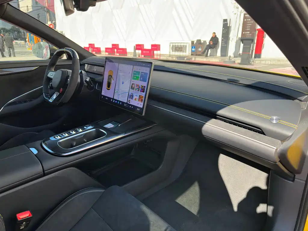 XIAOMI CAR XIAOMI SU7 ULTRA