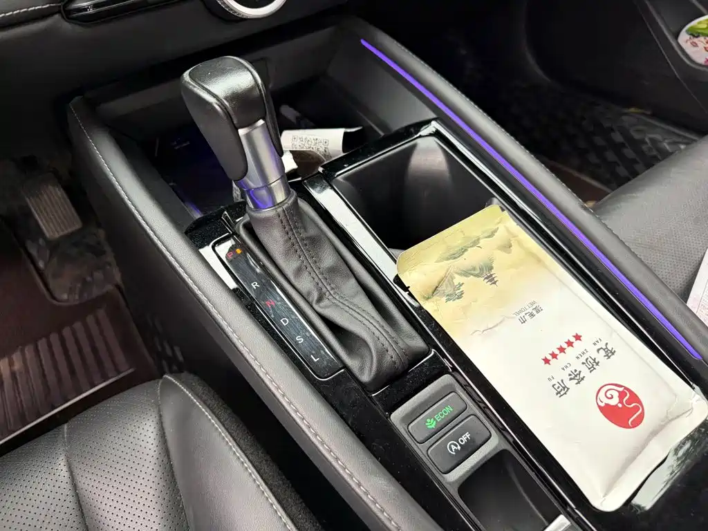 Honda Accord — миниатюра 9