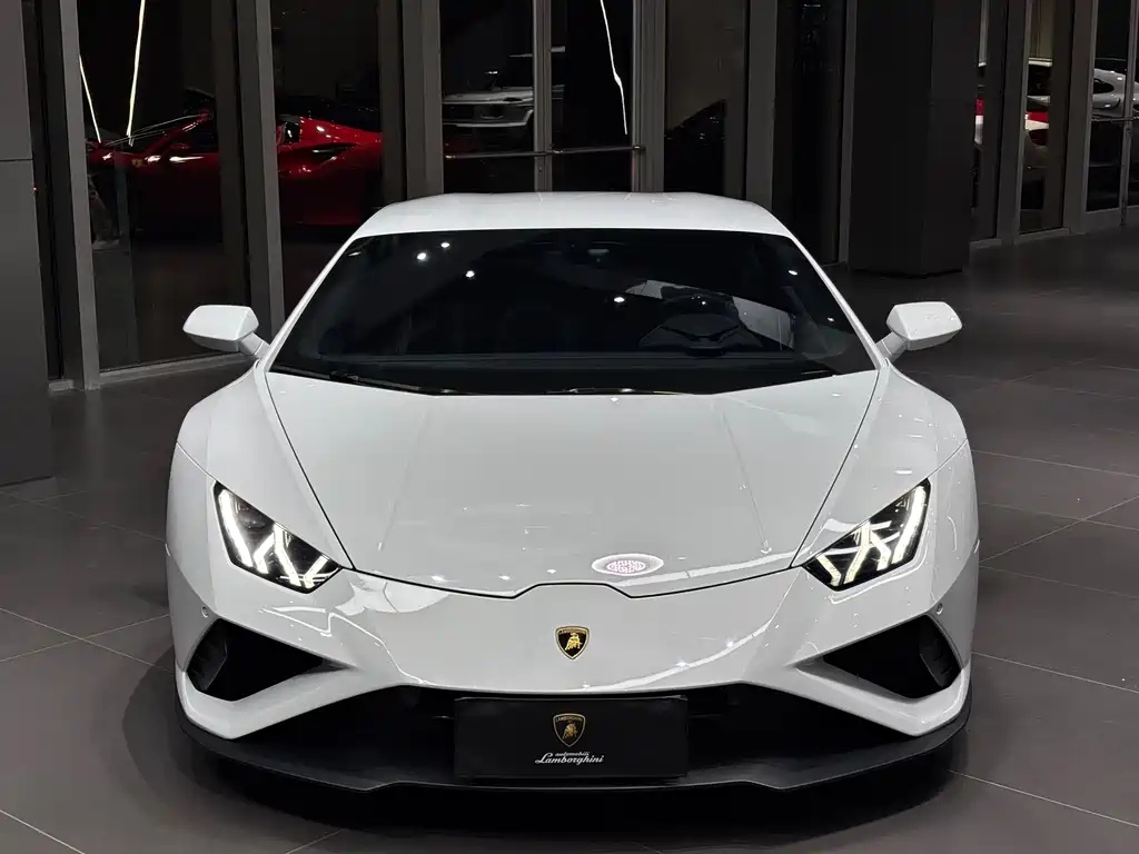 LAMBORGHINI HURACÁN