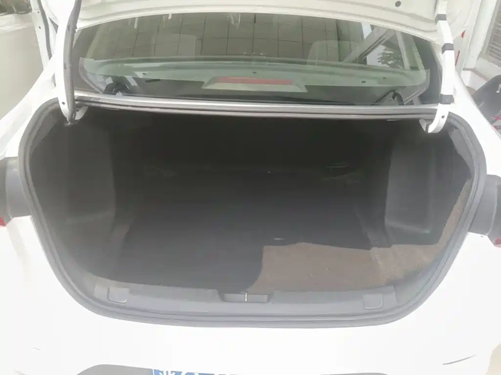 Chevrolet Cavalier — миниатюра 19