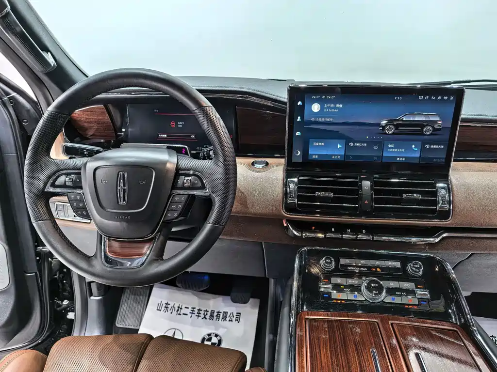 Lincoln Navigator — миниатюра 9