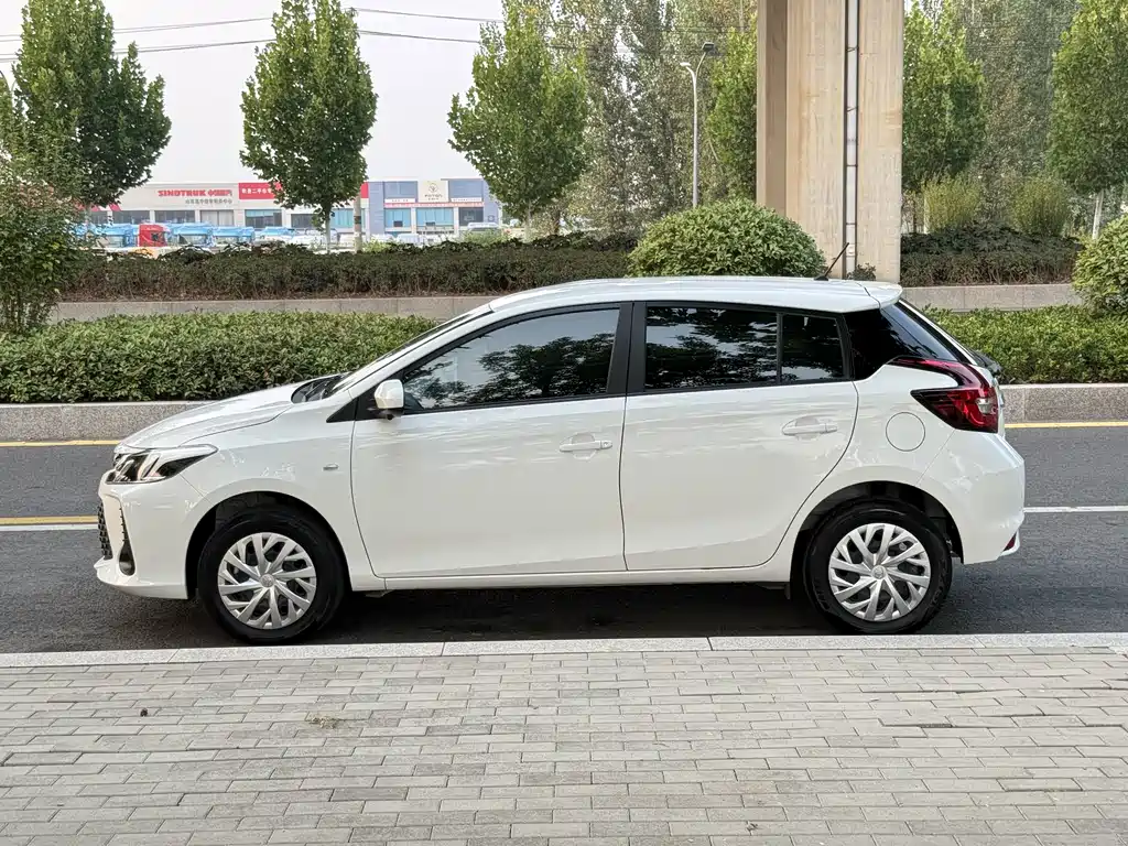 Toyota Vios FS — миниатюра 3