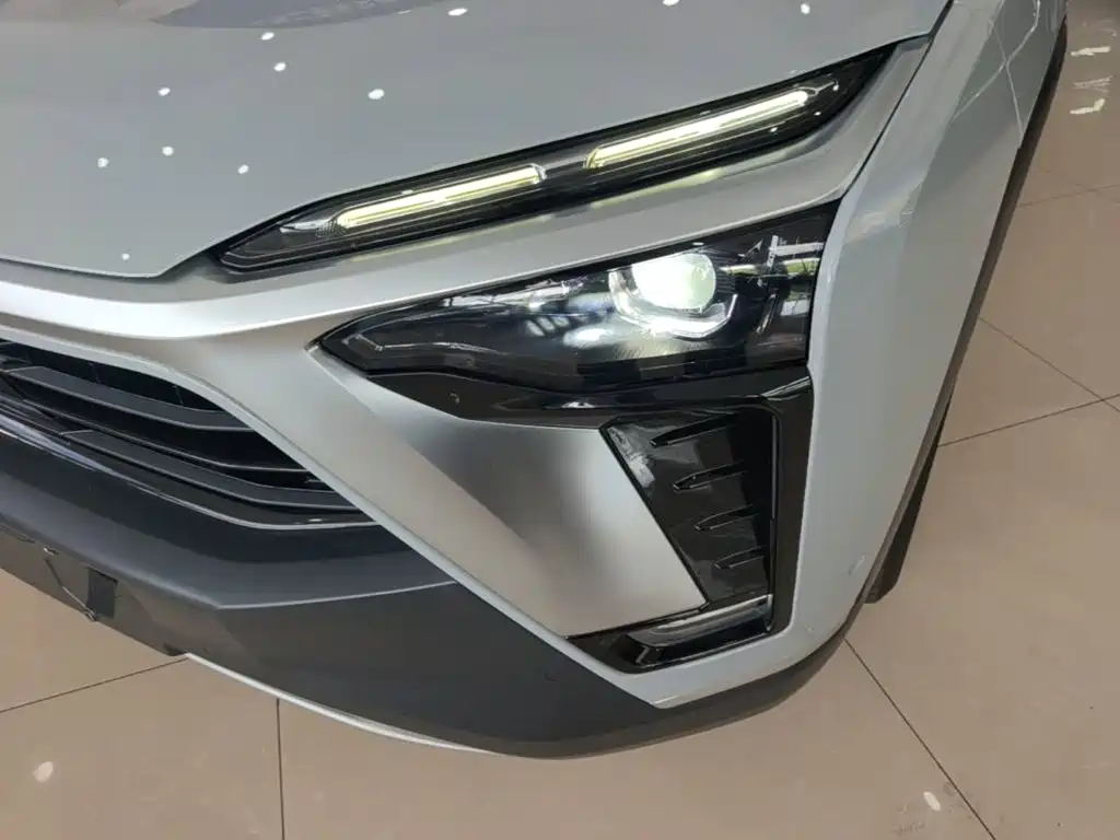 NIO ES8 — миниатюра 24