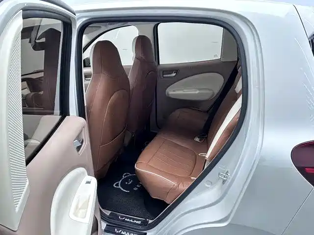 Wuling MINIEV — миниатюра 8