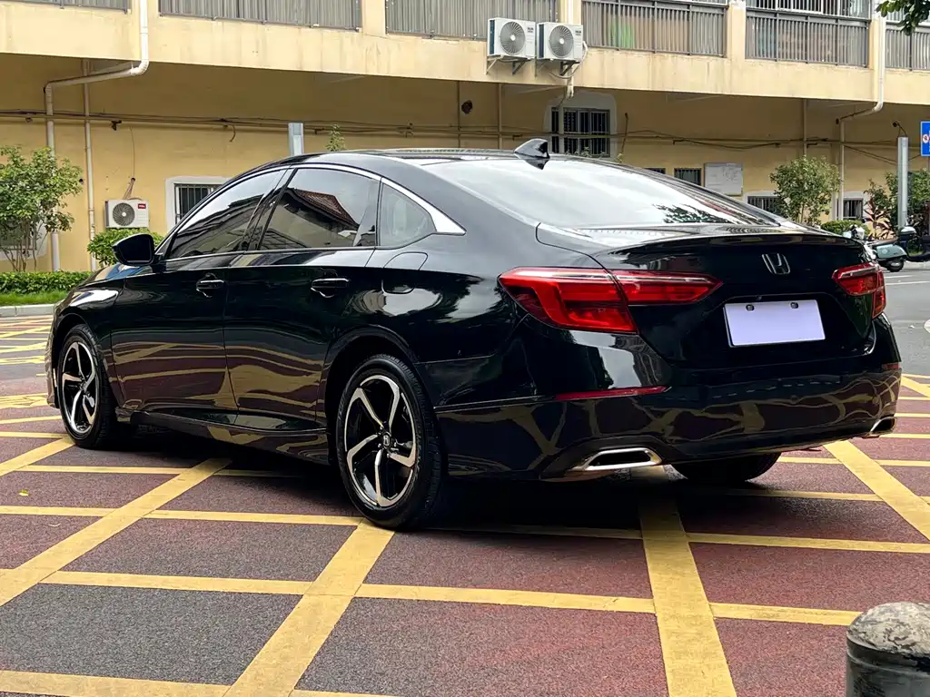 Honda Inspire — миниатюра 8