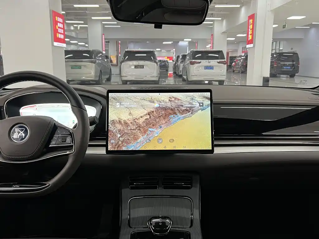 BYD Han — миниатюра 6