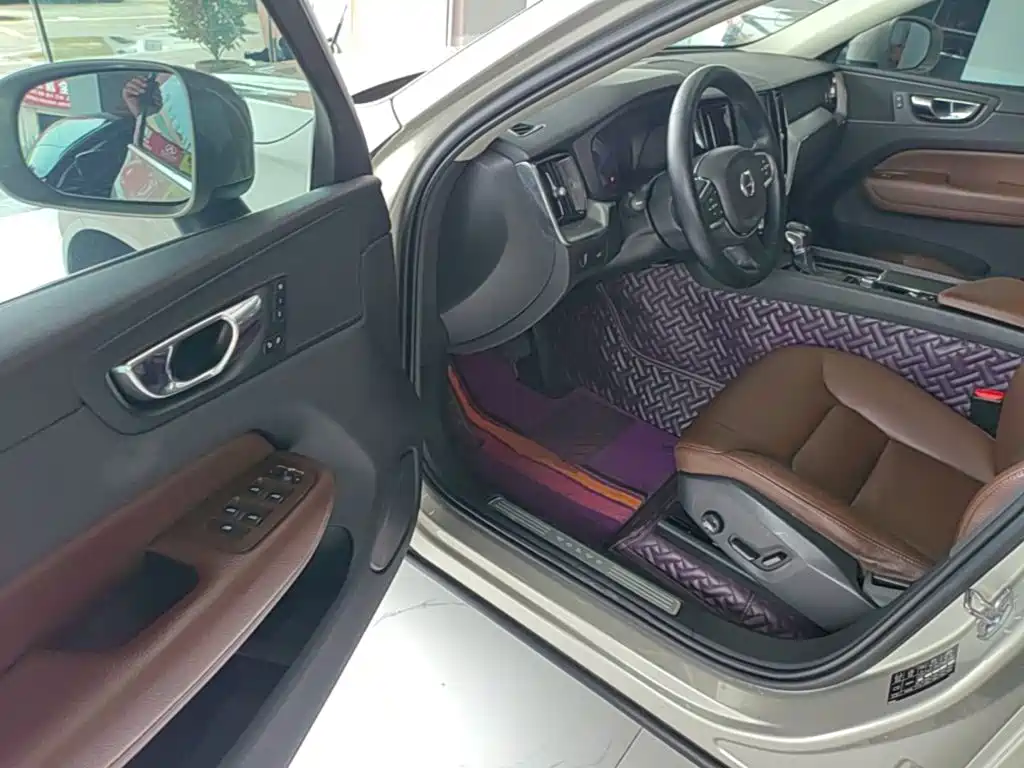 Volvo XC60 — миниатюра 16