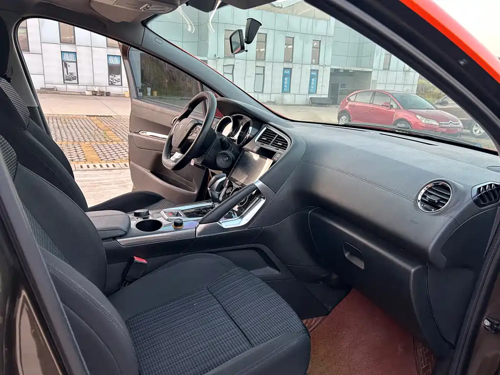 Peugeot 3008 — миниатюра 10