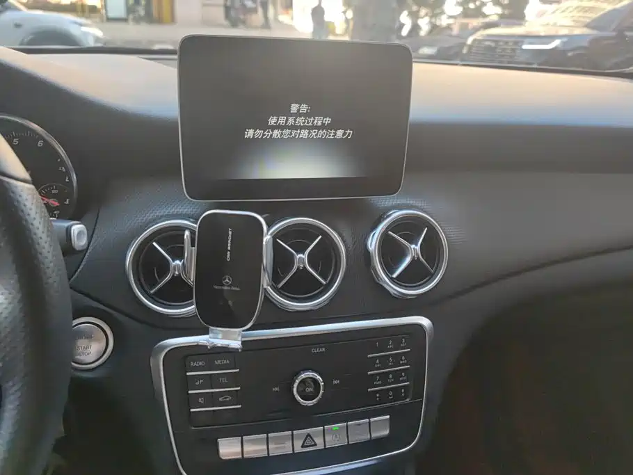 Mercedes-Benz GLA — миниатюра 13