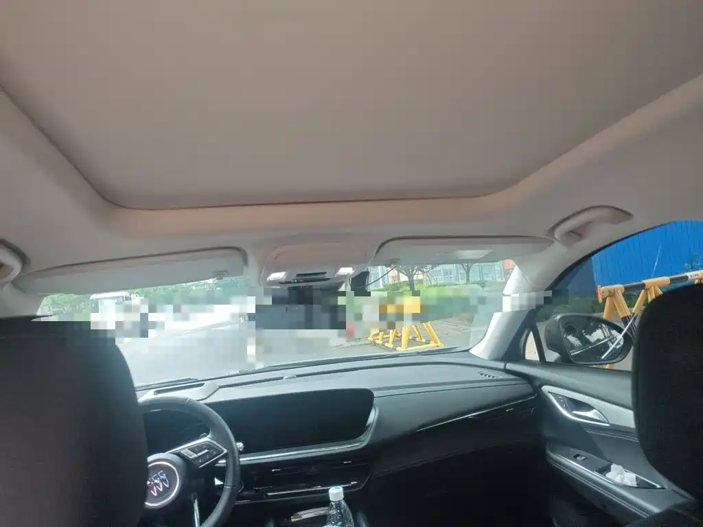 Buick Envision Plus — миниатюра 9