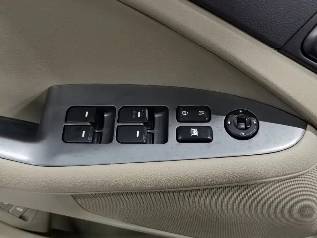 Kia K5 — миниатюра 9