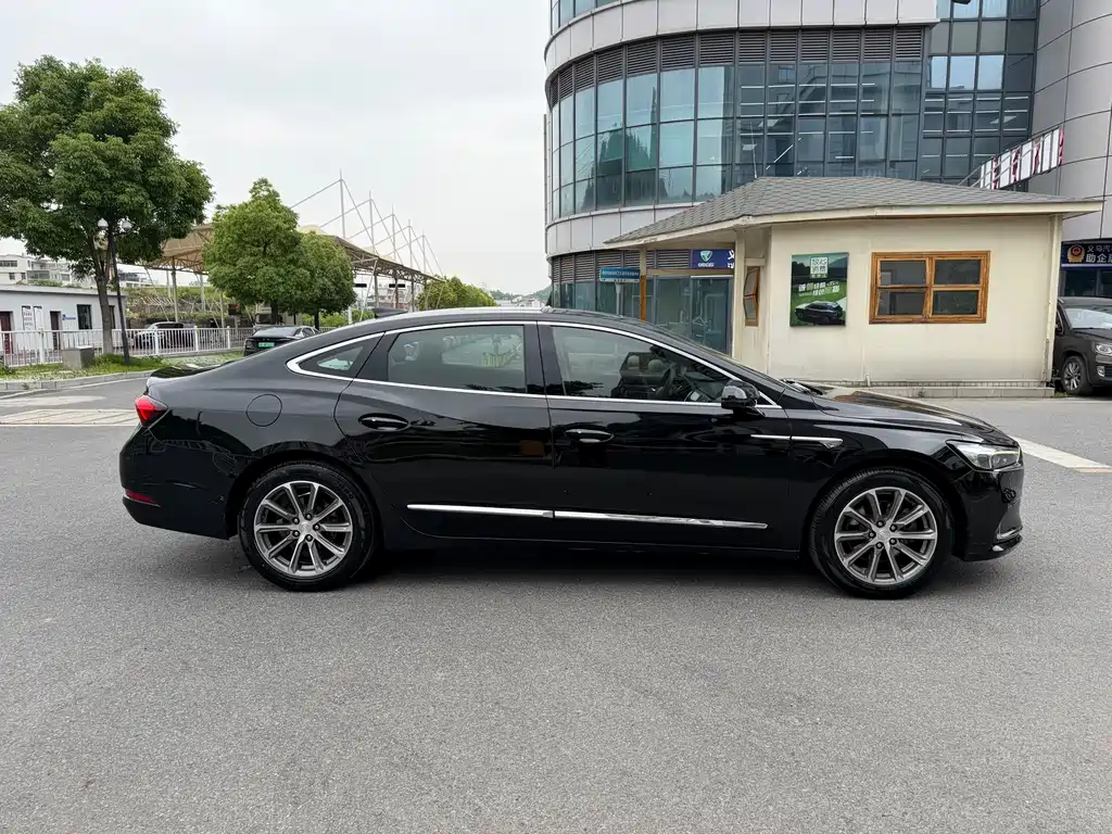 Buick LaCrosse 2021 652T Luxury