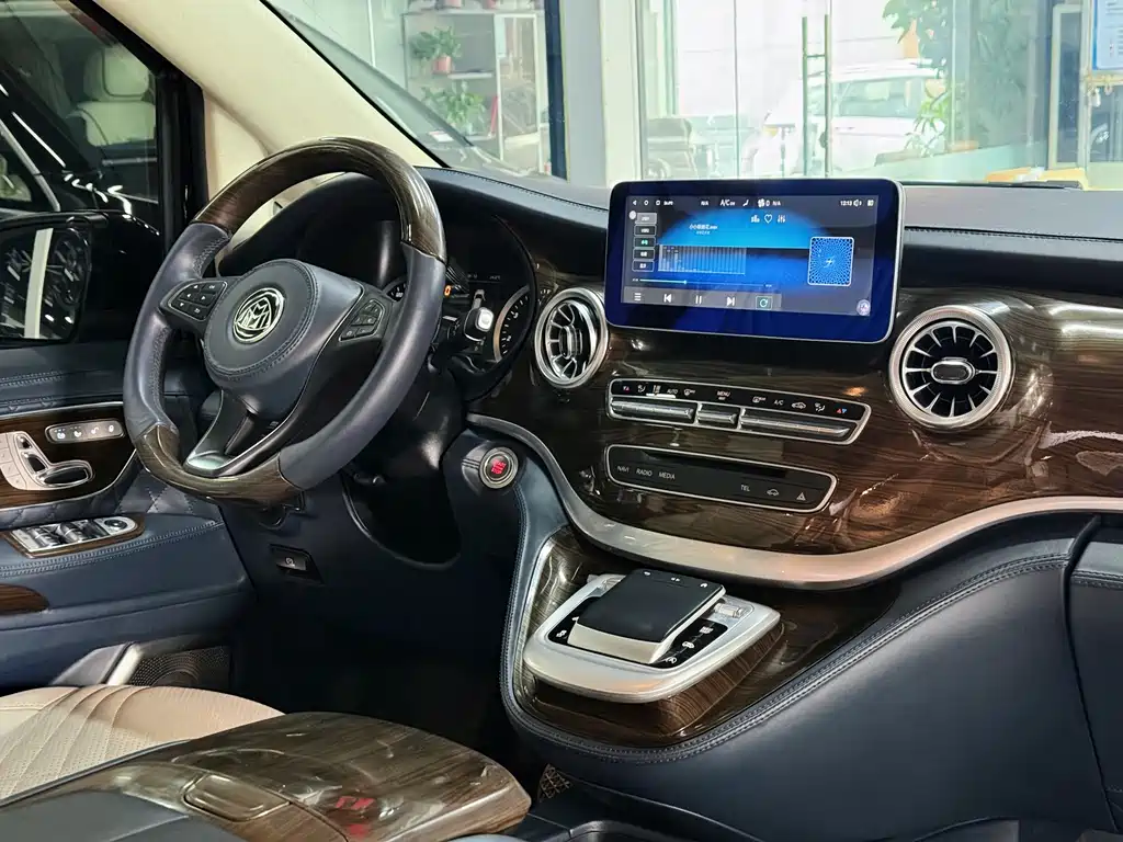 Mercedes-Benz Vito — миниатюра 4
