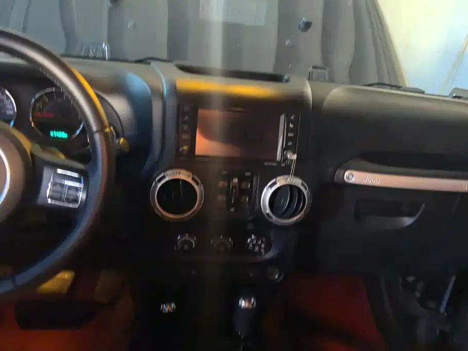 Jeep Wrangler — миниатюра 13