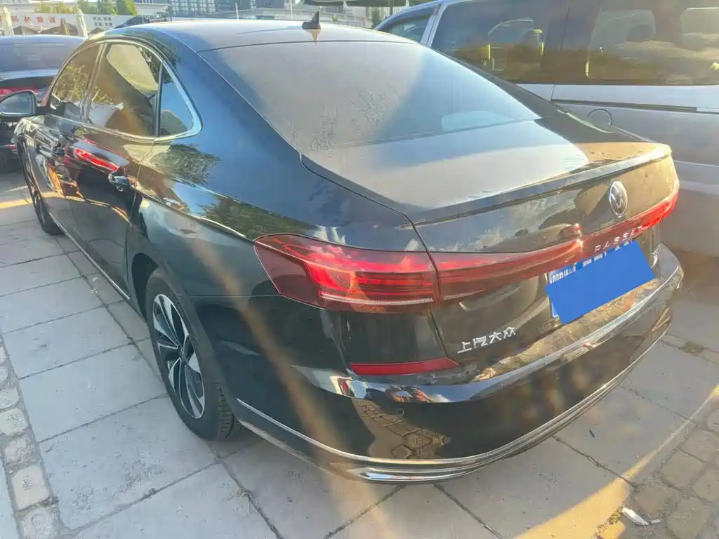 Volkswagen Passat — миниатюра 4