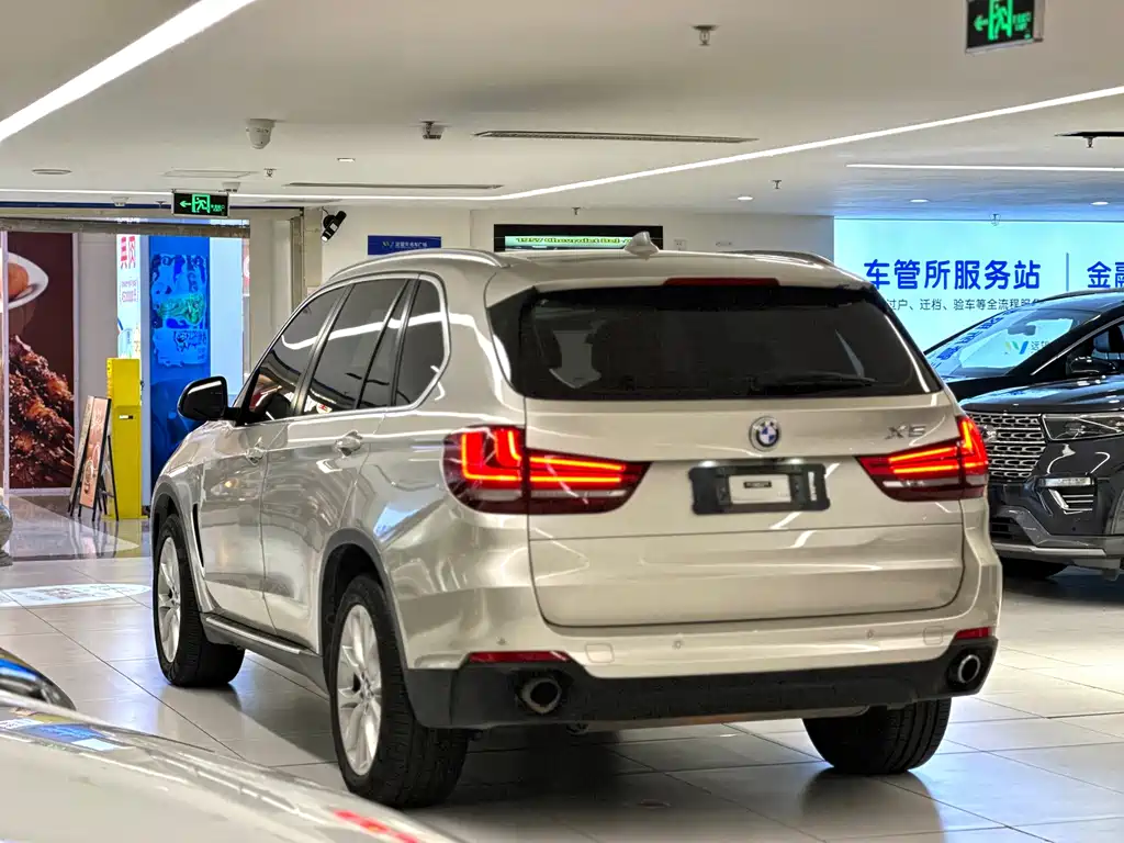 BMW X5 (Import) — миниатюра 7
