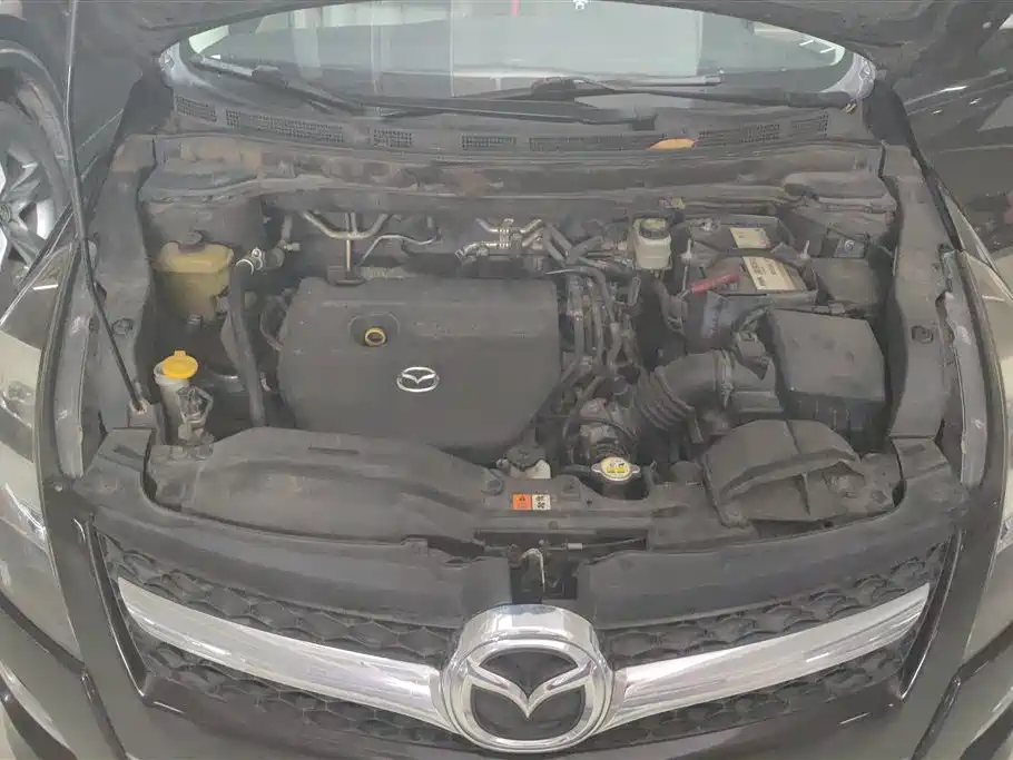 Mazda 8 2013 2.5L