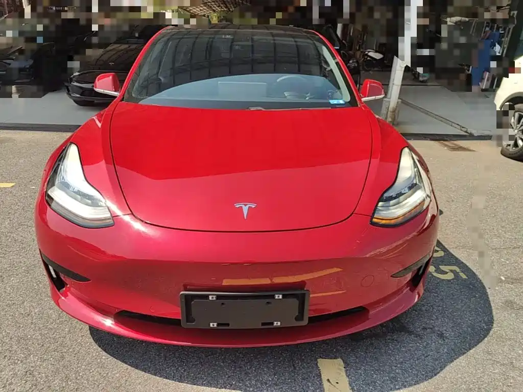 Tesla Model 3 — миниатюра 3