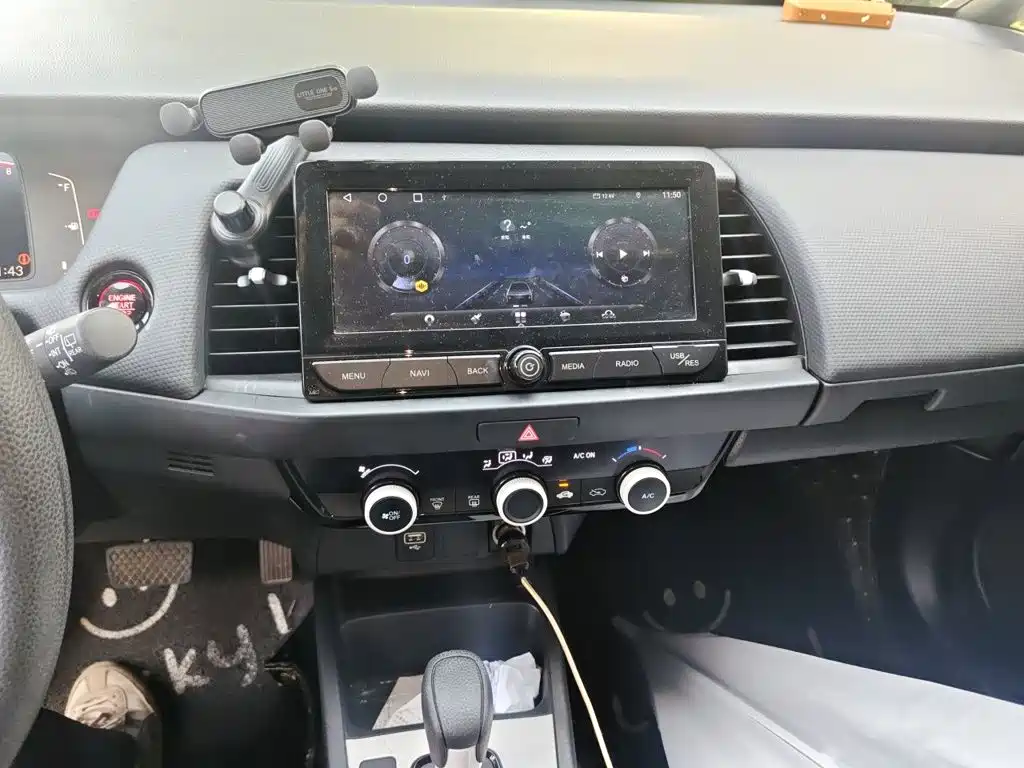 Honda Fit — миниатюра 9