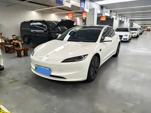 2024 Tesla Model 3