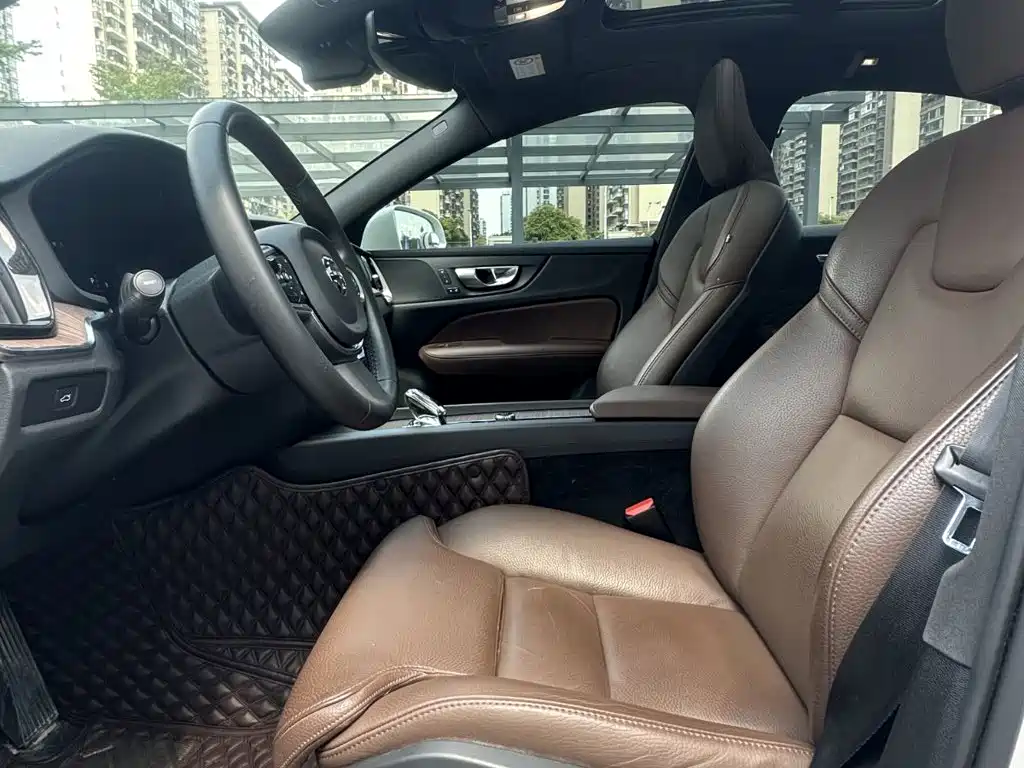 Volvo S60 — миниатюра 8