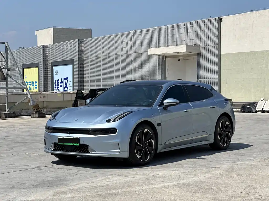 Zeekr 001