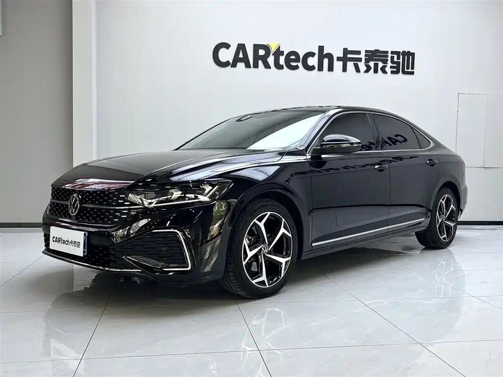 Volkswagen Passat 2024