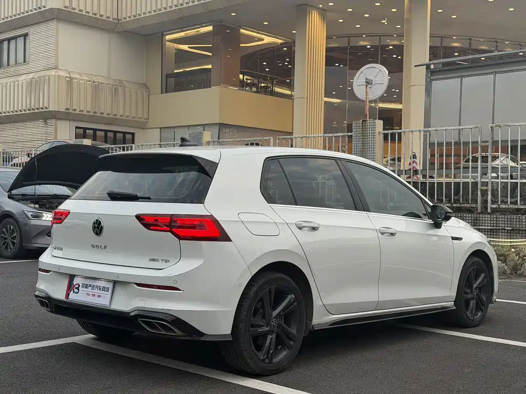 Volkswagen Golf — миниатюра 8