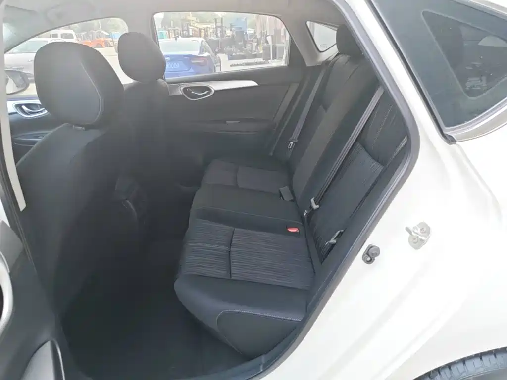 Nissan Sylphy — миниатюра 17