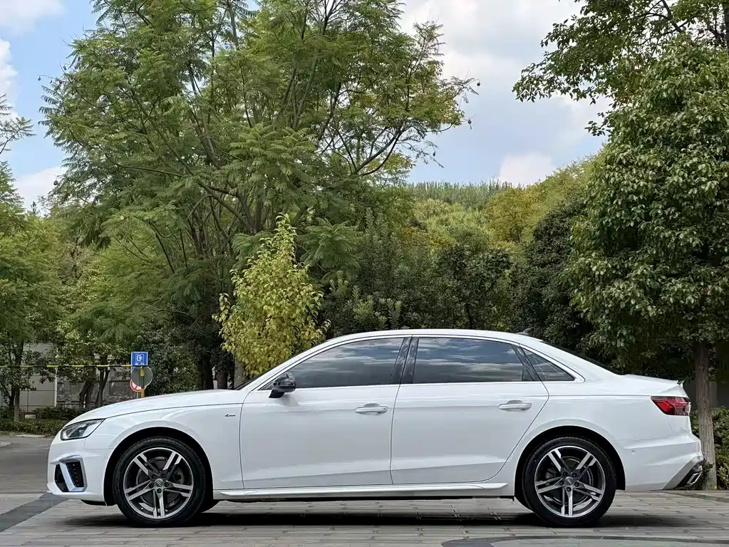 Audi A4L — миниатюра 10
