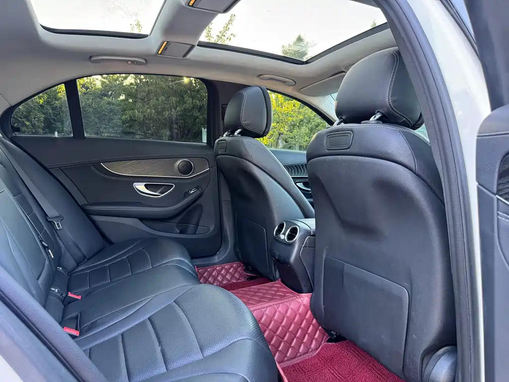 Mercedes-Benz C-Class — миниатюра 19