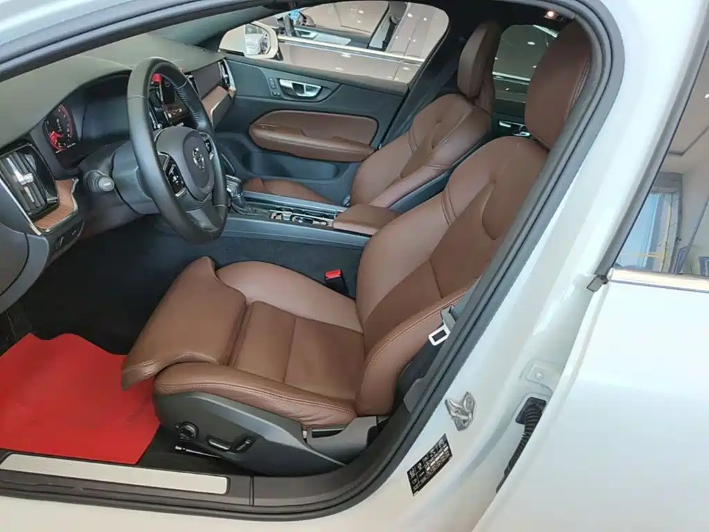 Volvo S60 — миниатюра 15